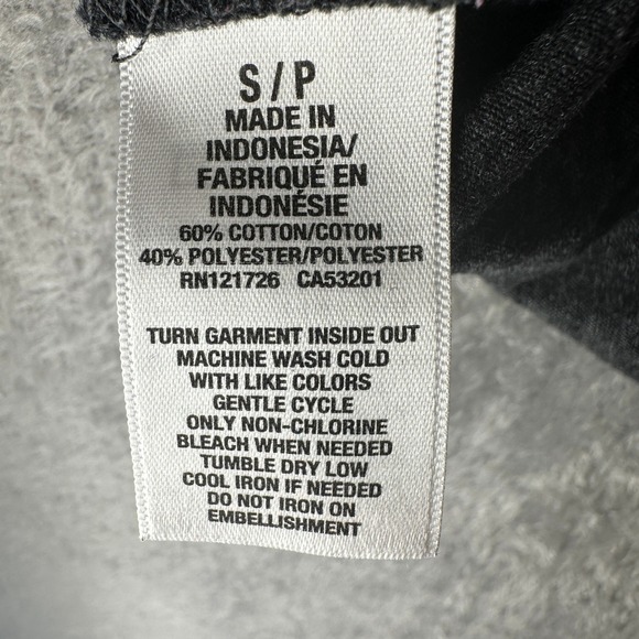 Aeropostale Gray Rhinestone 87 Tee Shirt V Neck Short Sleeve Women's Small - Picture 5 of 5